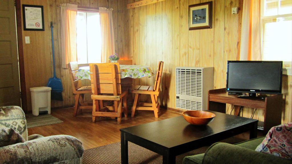 Sunbeam Bungalows Hotel Callander Room photo