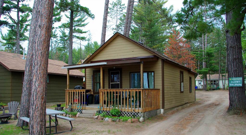 Sunbeam Bungalows Hotel Callander Room photo